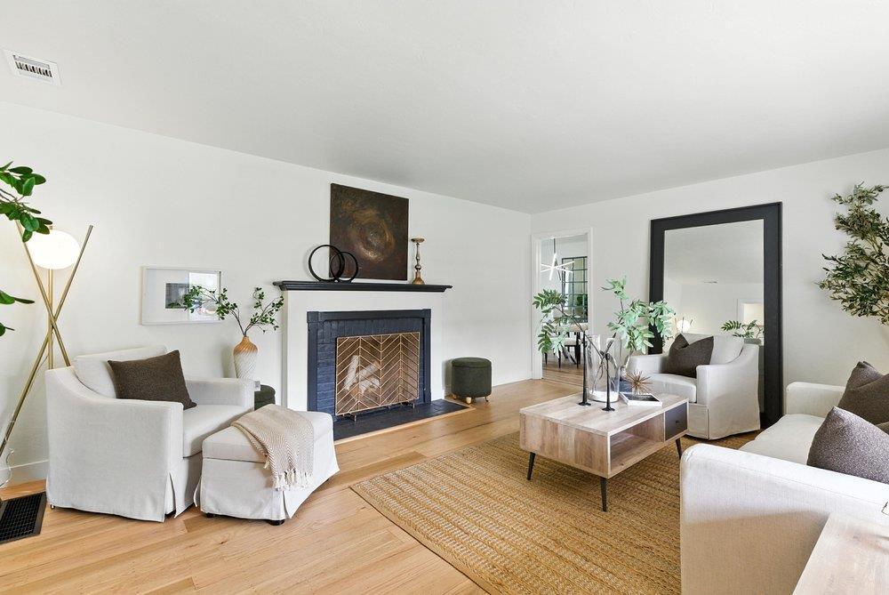 Detail Gallery Image 5 of 38 For 636 Easton Ave, San Bruno,  CA 94066 - 3 Beds | 2 Baths