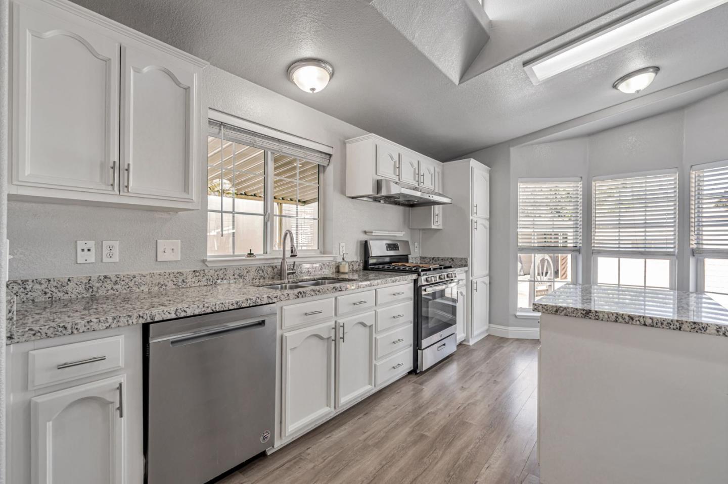 Detail Gallery Image 12 of 40 For 600 E Weddell Dr #194,  Sunnyvale,  CA 94089 - 3 Beds | 2 Baths