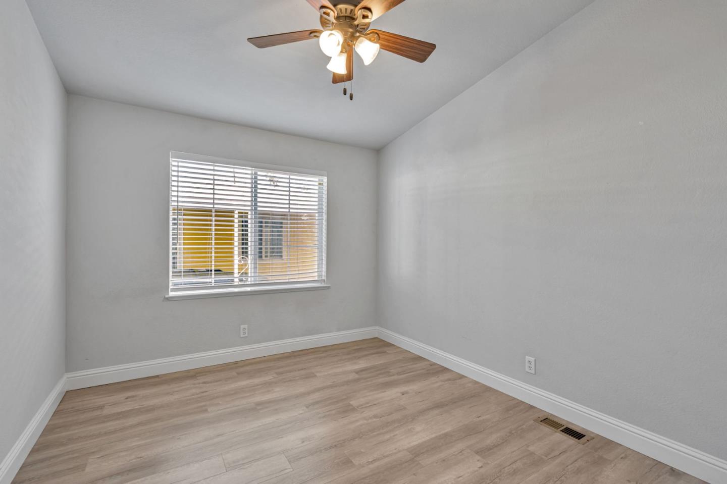 Detail Gallery Image 22 of 40 For 600 E Weddell Dr #194,  Sunnyvale,  CA 94089 - 3 Beds | 2 Baths