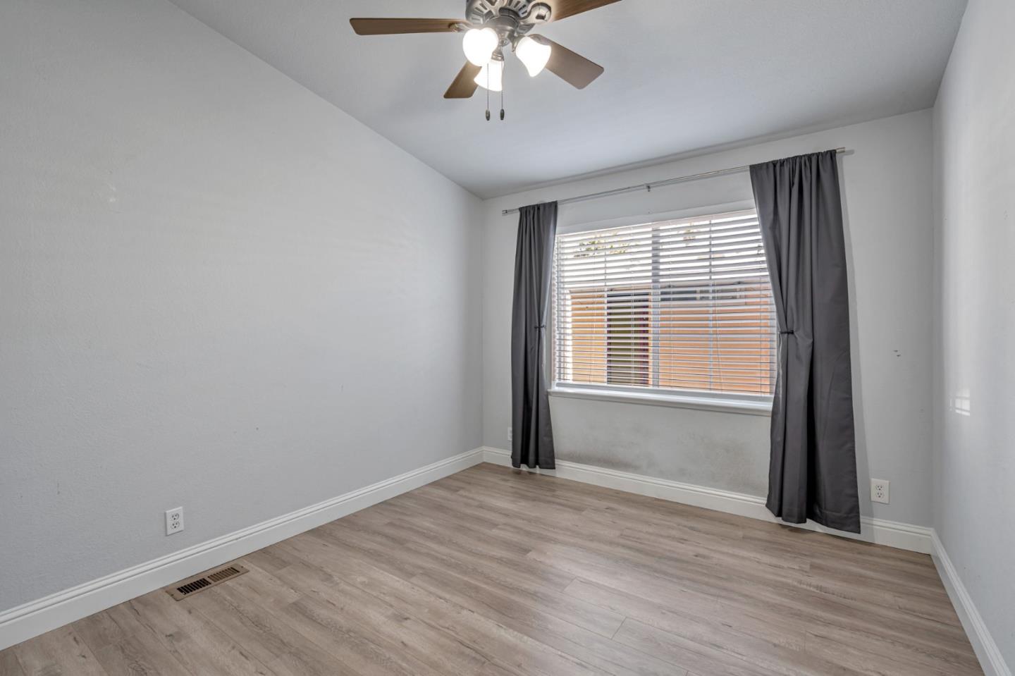 Detail Gallery Image 25 of 40 For 600 E Weddell Dr #194,  Sunnyvale,  CA 94089 - 3 Beds | 2 Baths