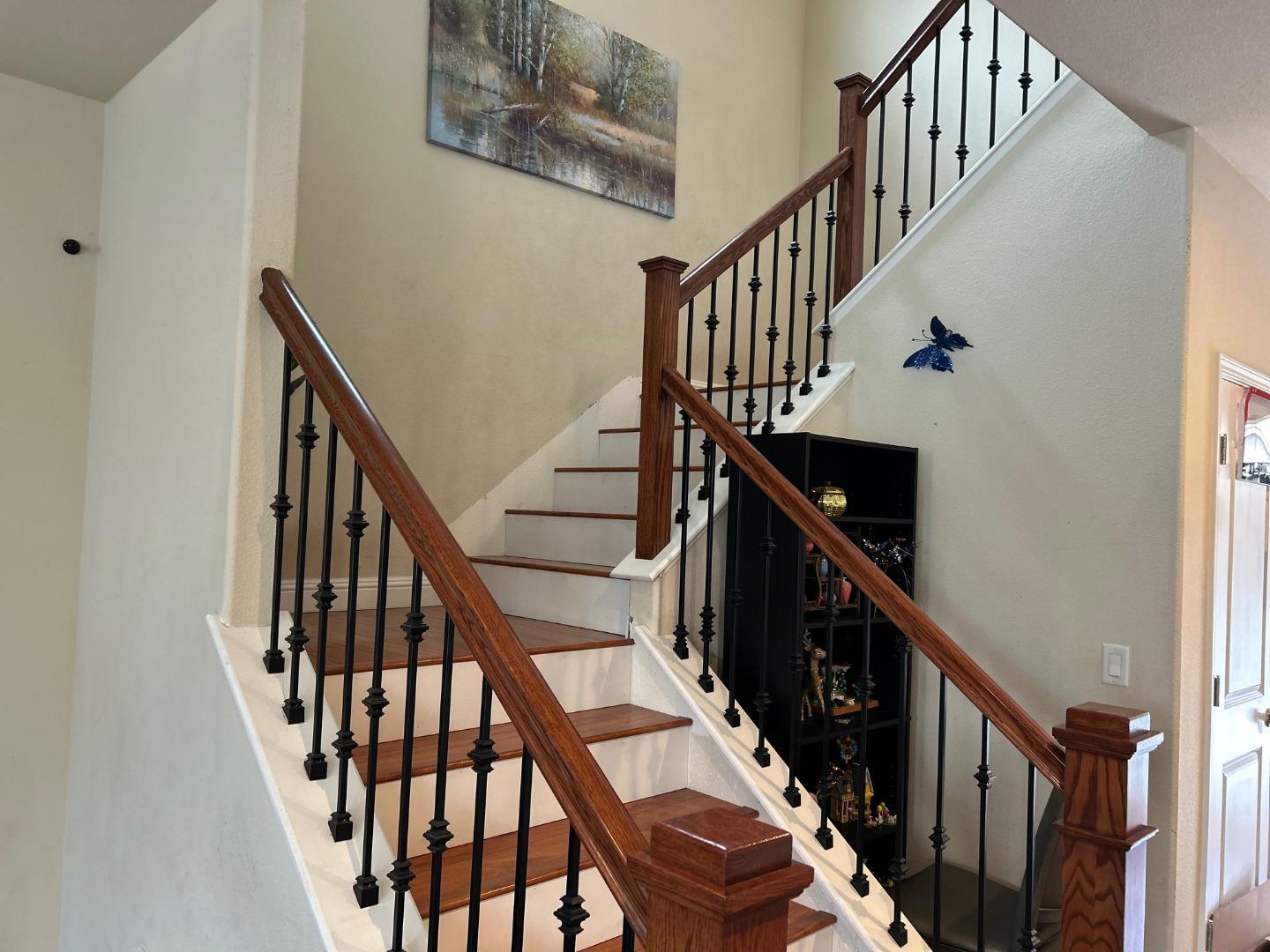 Detail Gallery Image 7 of 13 For 291 Slate Ave, Hollister,  CA 95023 - 4 Beds | 2/1 Baths