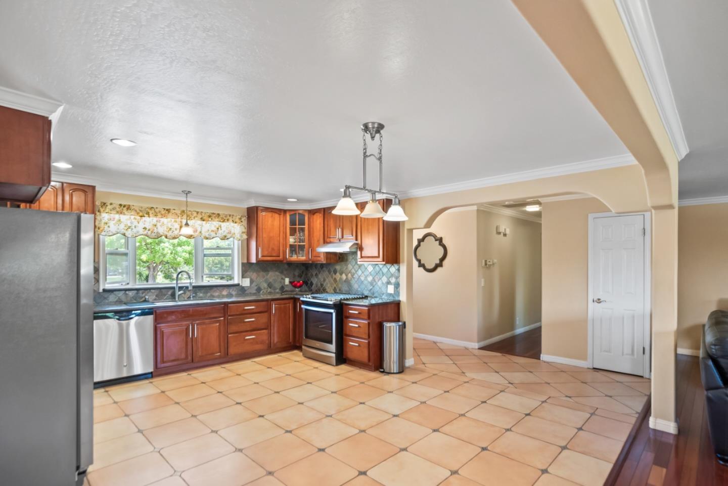 Detail Gallery Image 11 of 49 For 1830 Church Ave, Gilroy,  CA 95020 - 3 Beds | 2 Baths
