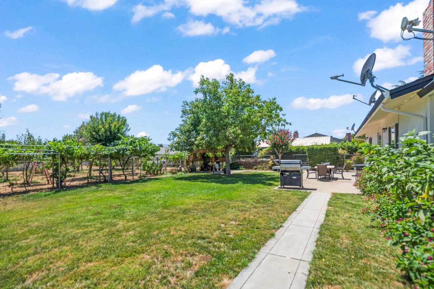 Detail Gallery Image 41 of 49 For 1830 Church Ave, Gilroy,  CA 95020 - 3 Beds | 2 Baths