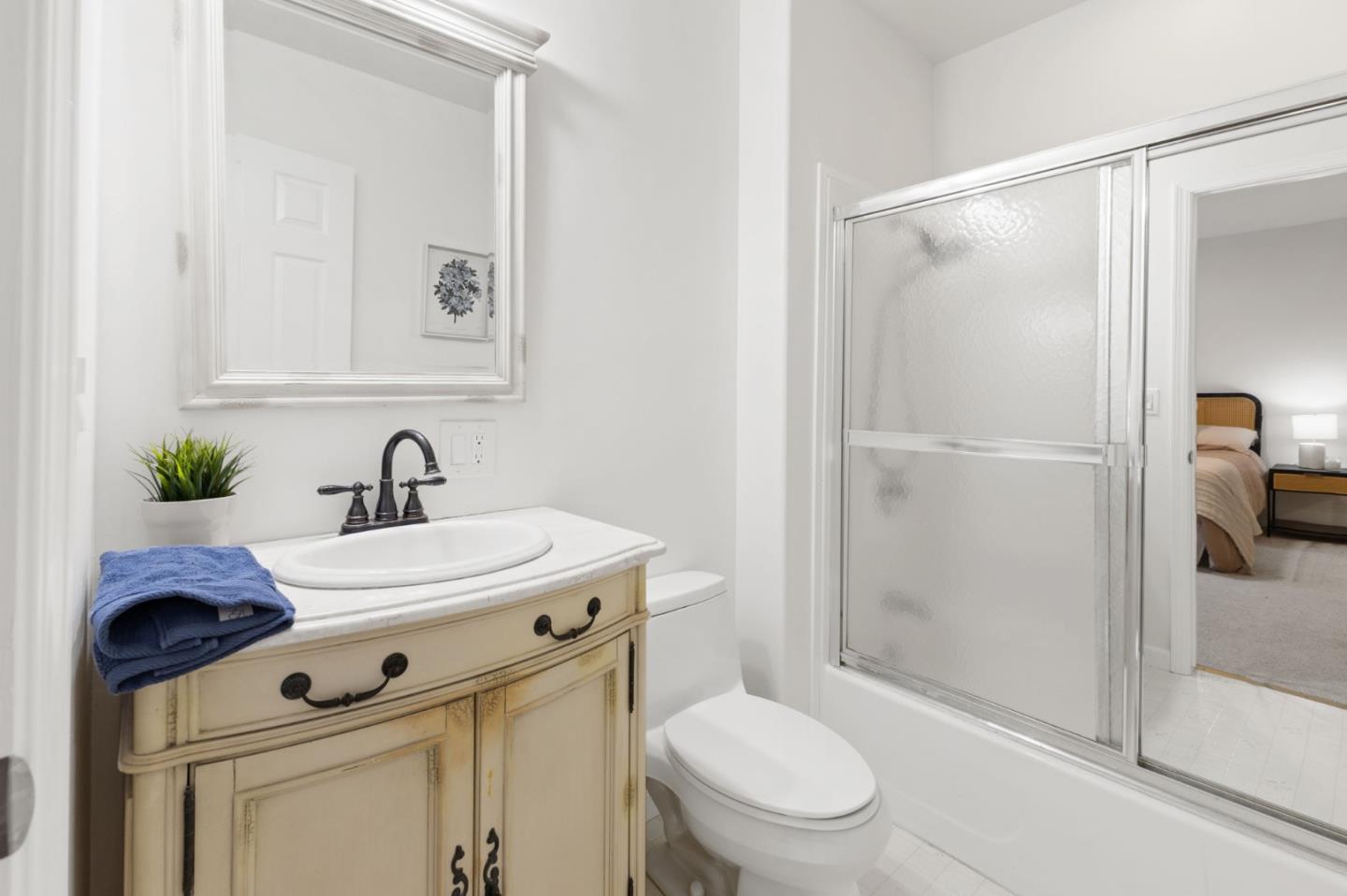 Detail Gallery Image 18 of 57 For 726 Schiele Ave, San Jose,  CA 95126 - 4 Beds | 4 Baths