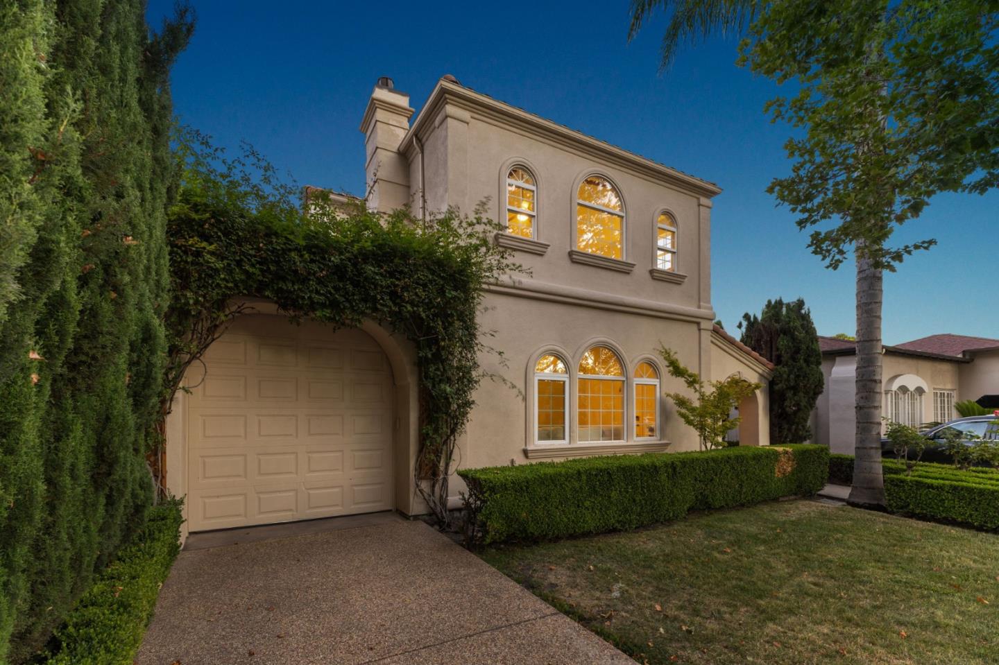 Detail Gallery Image 2 of 57 For 726 Schiele Ave, San Jose,  CA 95126 - 4 Beds | 4 Baths