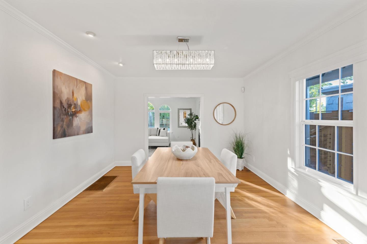 Detail Gallery Image 9 of 57 For 726 Schiele Ave, San Jose,  CA 95126 - 4 Beds | 4 Baths