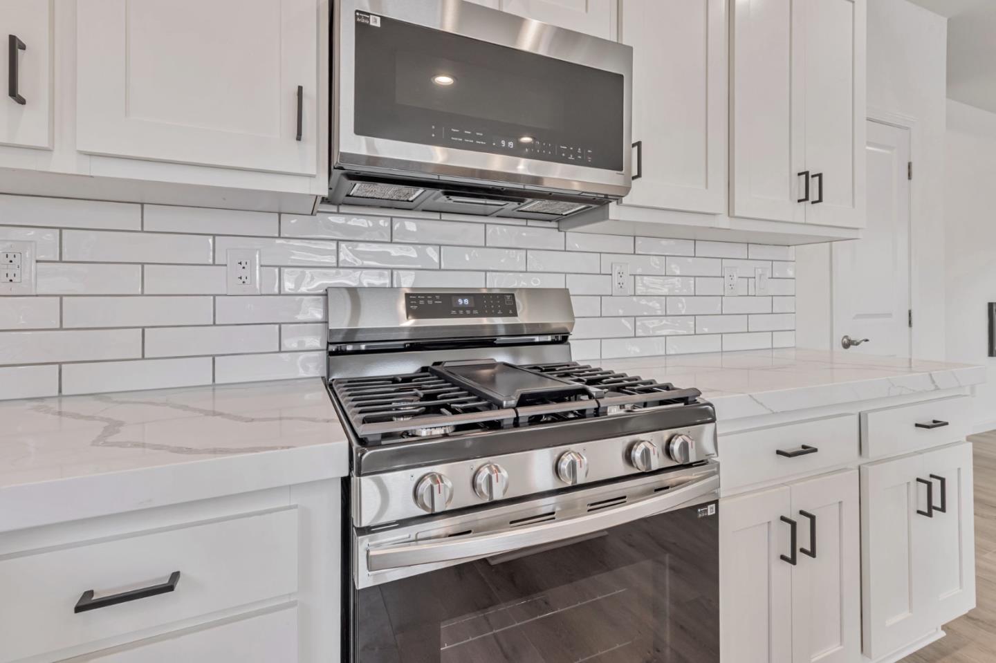 Detail Gallery Image 13 of 26 For 5450 Monterey Hwy #164,  San Jose,  CA 95111 - 3 Beds | 3 Baths
