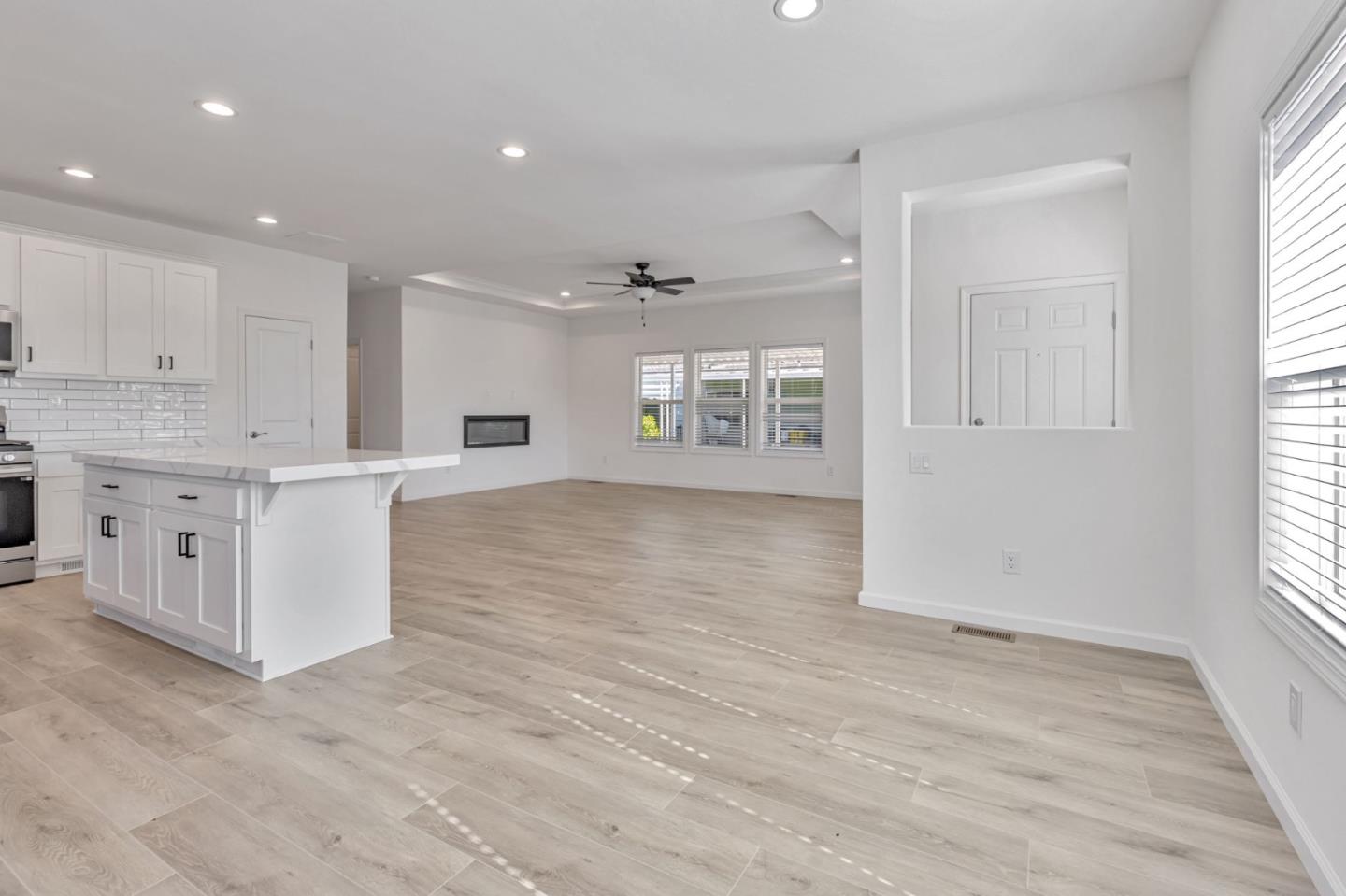 Detail Gallery Image 16 of 26 For 5450 Monterey Hwy #164,  San Jose,  CA 95111 - 3 Beds | 3 Baths