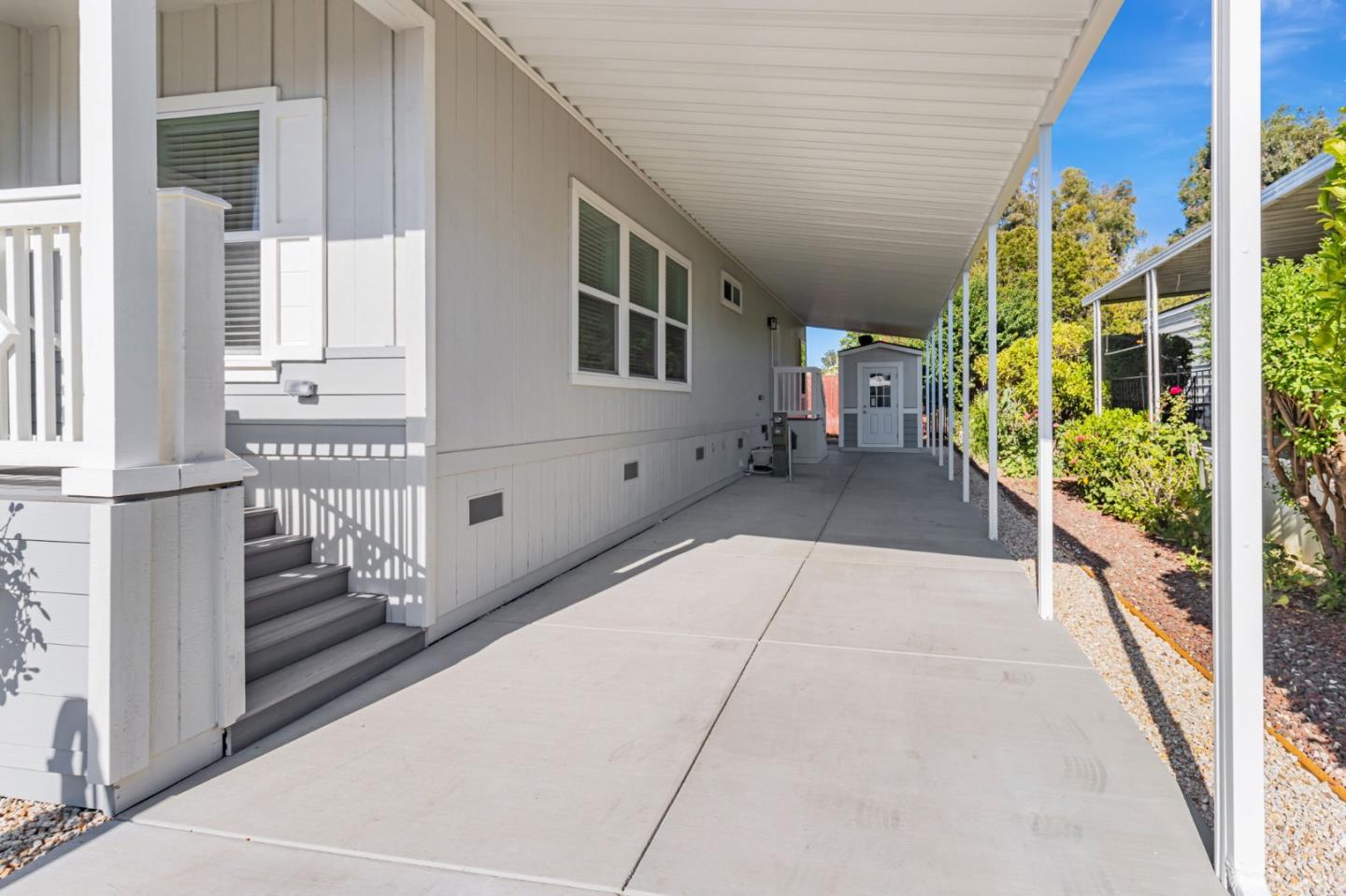 Detail Gallery Image 4 of 26 For 5450 Monterey Hwy #164,  San Jose,  CA 95111 - 3 Beds | 3 Baths