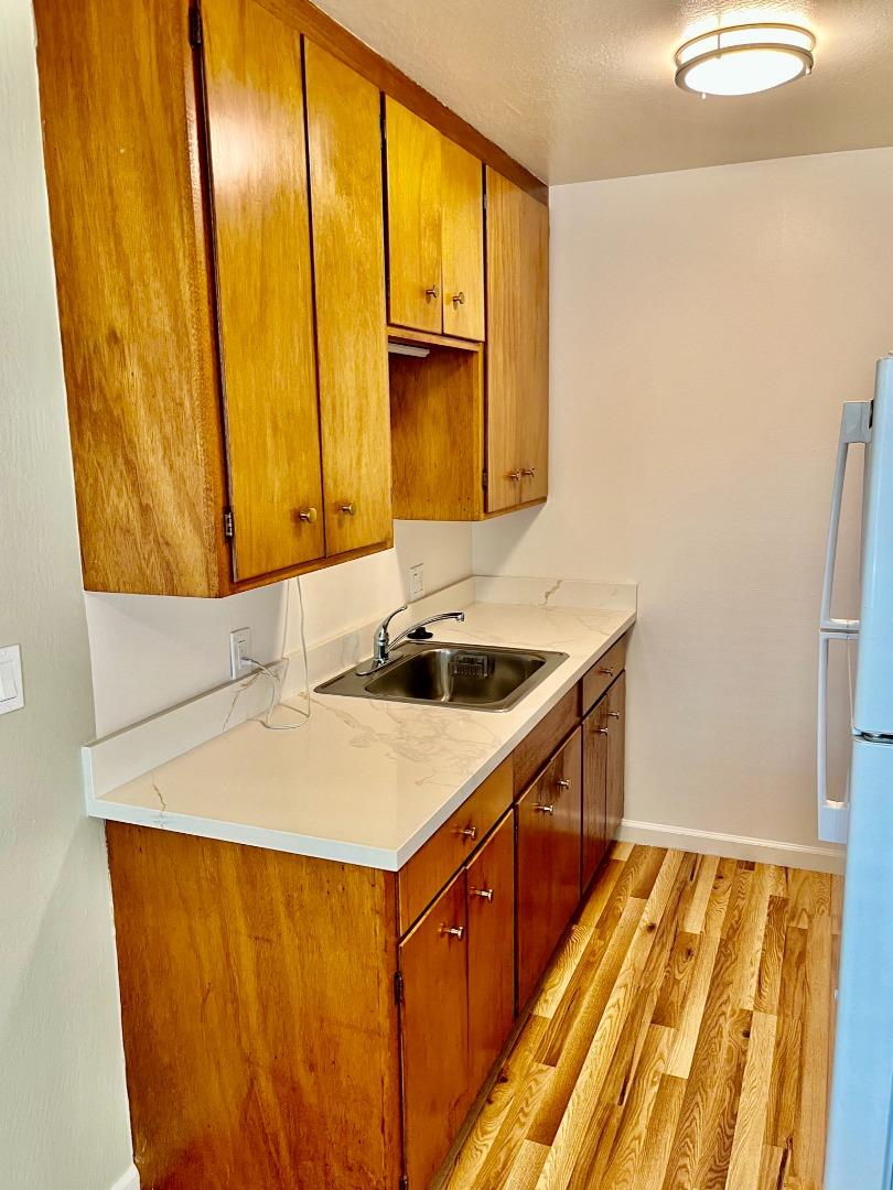 Detail Gallery Image 13 of 19 For 146 Madison Ave, Redwood City,  CA 94061 - – Beds | – Baths