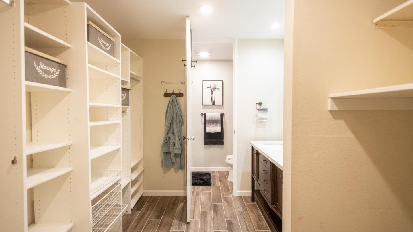 Detail Gallery Image 11 of 29 For 8112 Shelter  Creek Ln #8112,  San Bruno,  CA 94066 - 2 Beds | 2 Baths