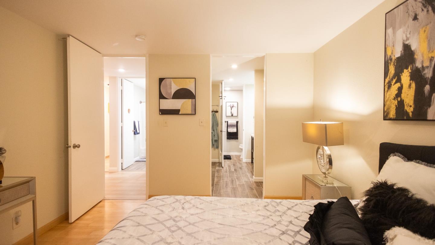 Detail Gallery Image 12 of 29 For 8112 Shelter  Creek Ln #8112,  San Bruno,  CA 94066 - 2 Beds | 2 Baths