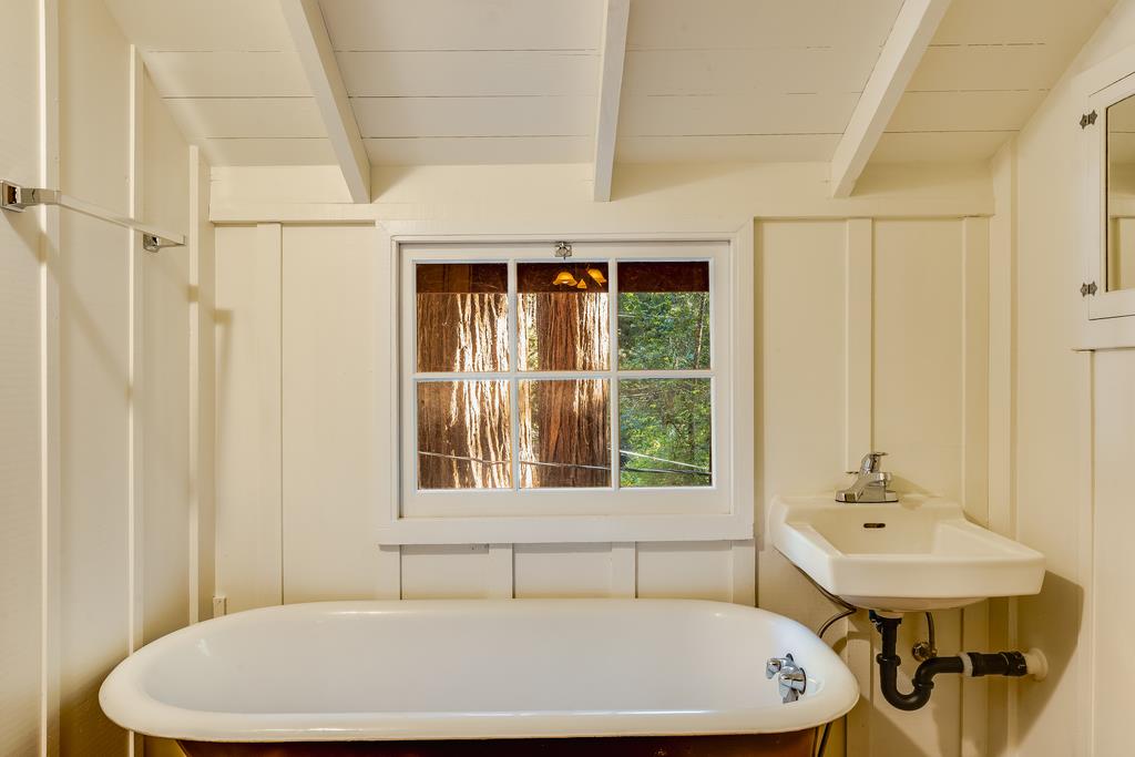 Detail Gallery Image 27 of 42 For 2001 Cathedral, Aptos,  CA 95003 - 2 Beds | 2 Baths