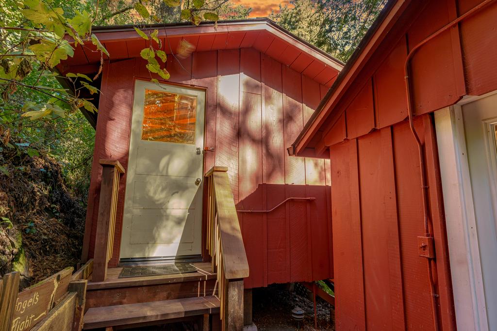 Detail Gallery Image 5 of 42 For 2001 Cathedral, Aptos,  CA 95003 - 2 Beds | 2 Baths