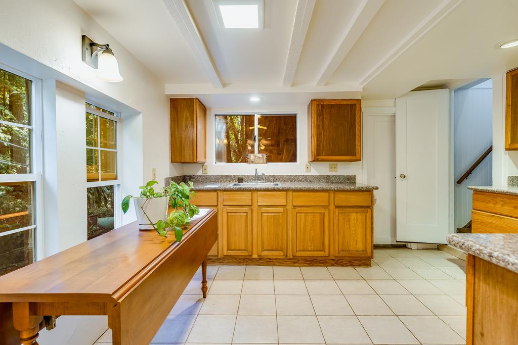 Detail Gallery Image 8 of 42 For 2001 Cathedral, Aptos,  CA 95003 - 2 Beds | 2 Baths