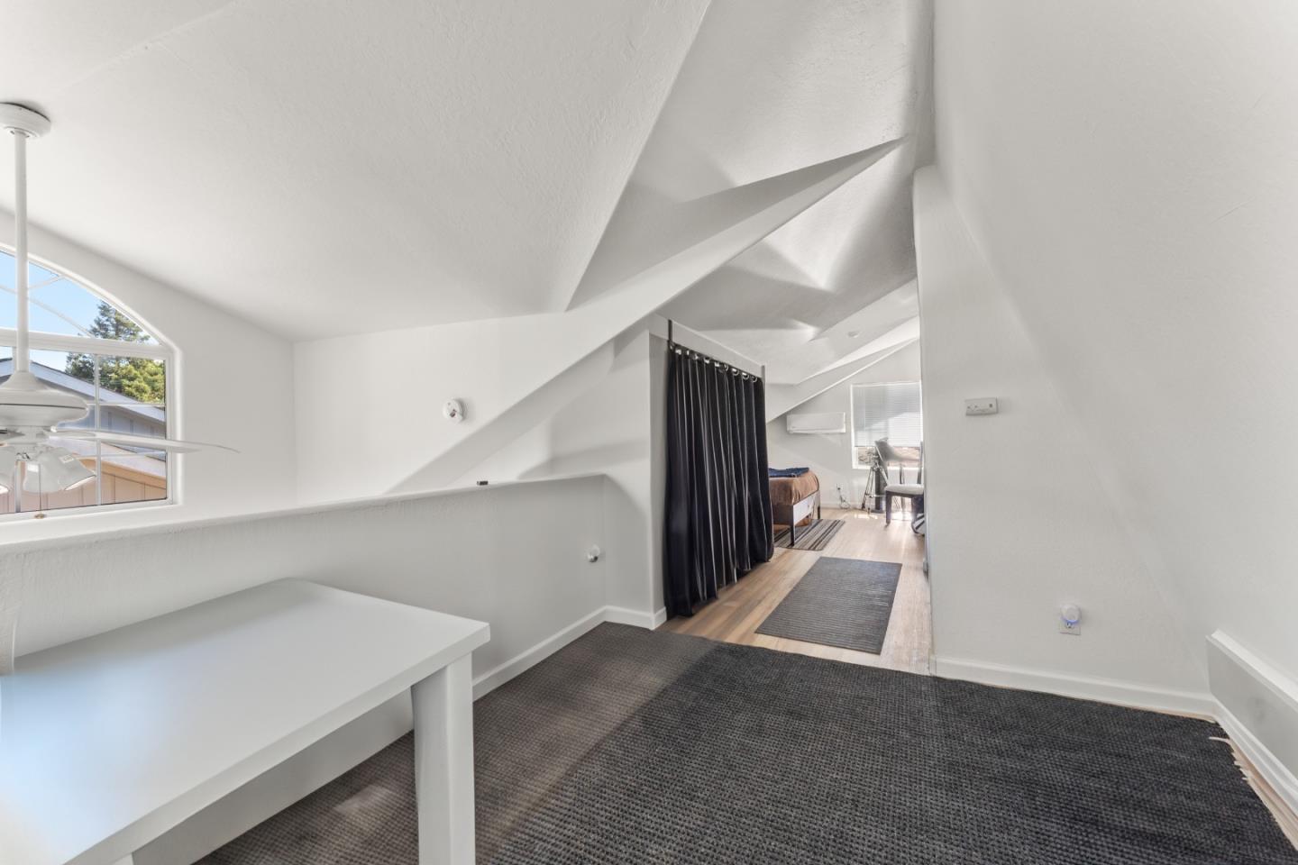 Detail Gallery Image 48 of 60 For 4 Athlone Way, Menlo Park,  CA 94025 - – Beds | – Baths