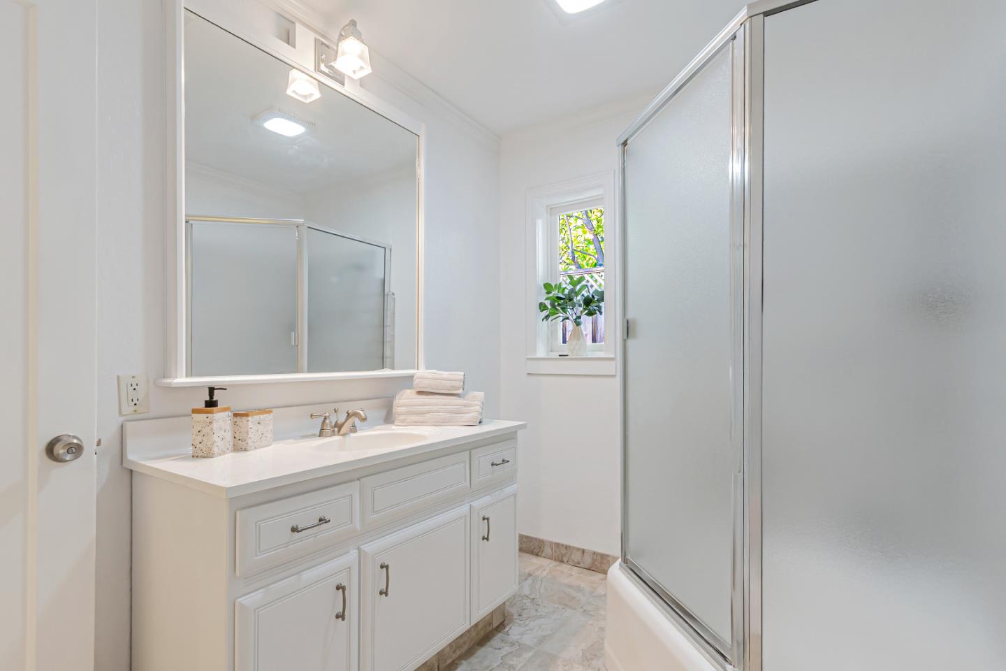 Detail Gallery Image 45 of 77 For 2447 Cottle Ave, San Jose,  CA 95125 - 3 Beds | 3 Baths