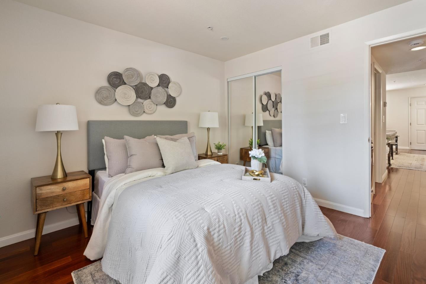 Detail Gallery Image 17 of 34 For 1721 California St #2,  Mountain View,  CA 94041 - 2 Beds | 2 Baths