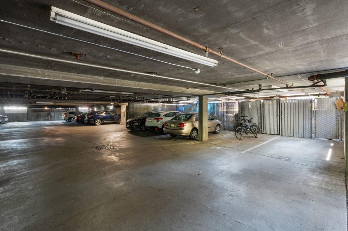 Detail Gallery Image 21 of 34 For 1721 California St #2,  Mountain View,  CA 94041 - 2 Beds | 2 Baths