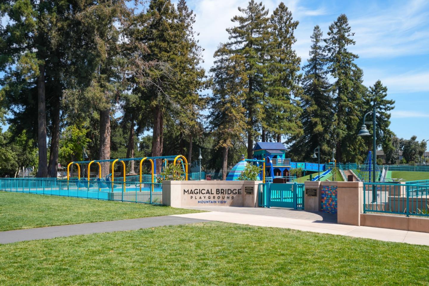 Detail Gallery Image 24 of 34 For 1721 California St #2,  Mountain View,  CA 94041 - 2 Beds | 2 Baths