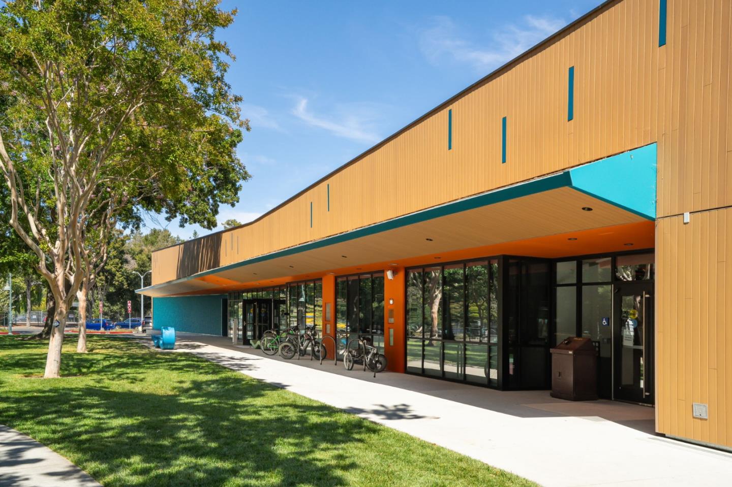 Detail Gallery Image 28 of 34 For 1721 California St #2,  Mountain View,  CA 94041 - 2 Beds | 2 Baths