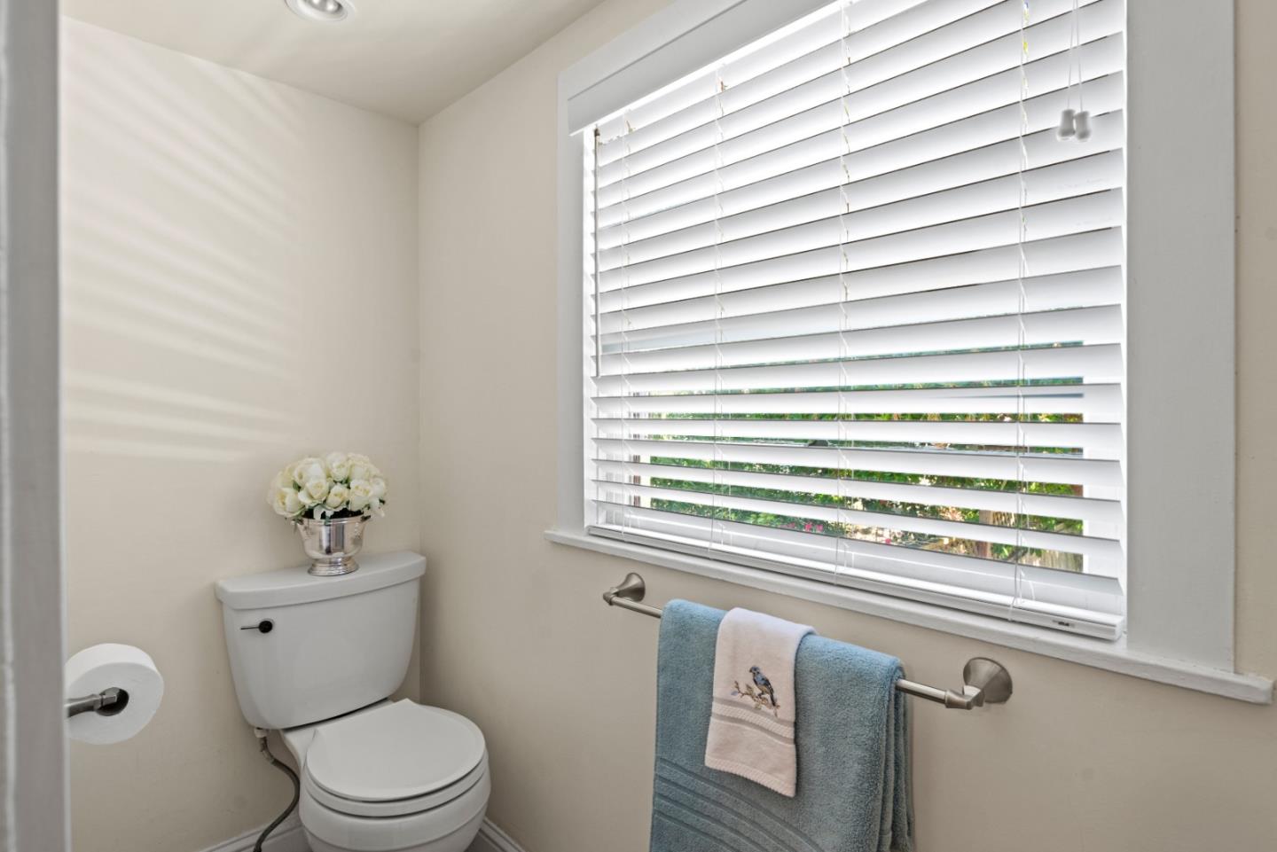 Detail Gallery Image 34 of 38 For 311 Walnut St, Pacific Grove,  CA 93950 - 3 Beds | 2 Baths