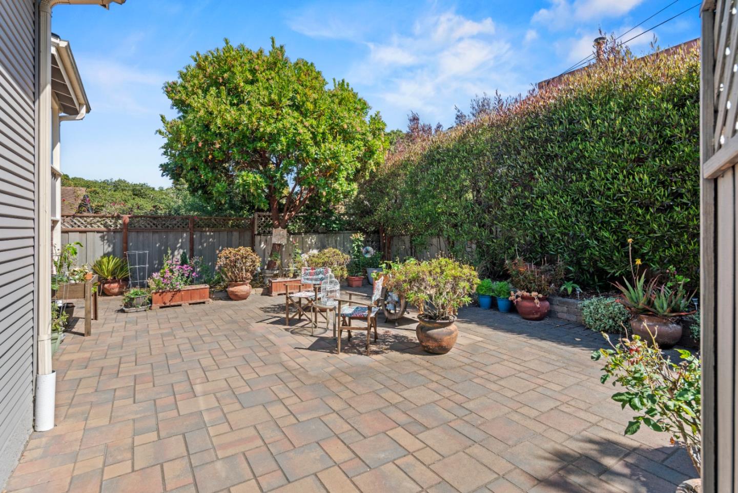 Detail Gallery Image 6 of 38 For 311 Walnut St, Pacific Grove,  CA 93950 - 3 Beds | 2 Baths