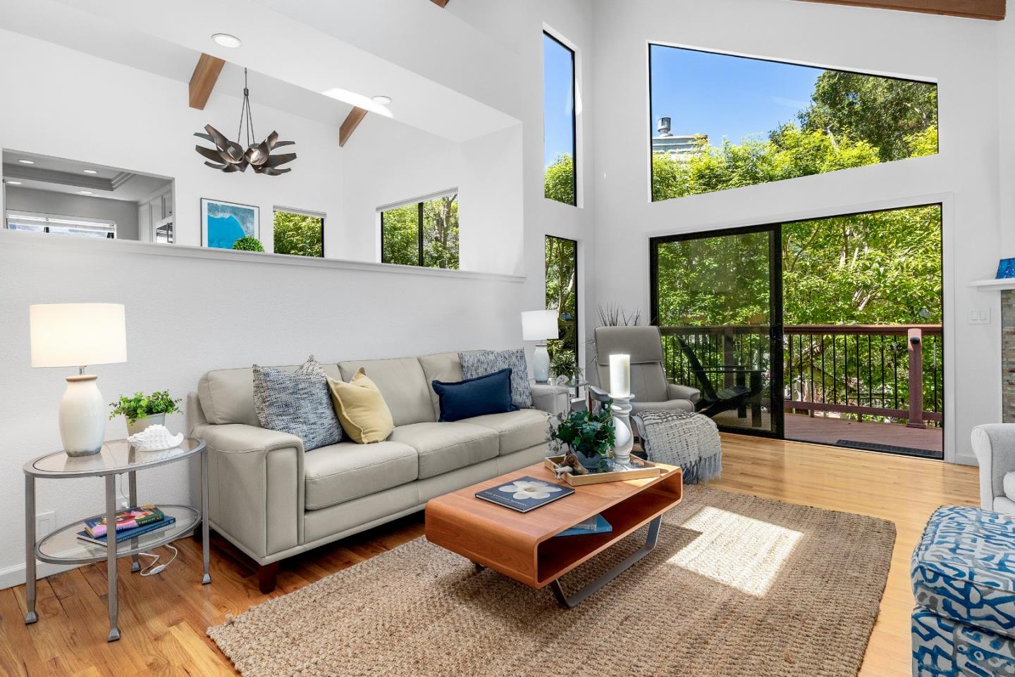 Detail Gallery Image 11 of 68 For 271 Dry Creek Rd, Aptos,  CA 95003 - 3 Beds | 2/1 Baths