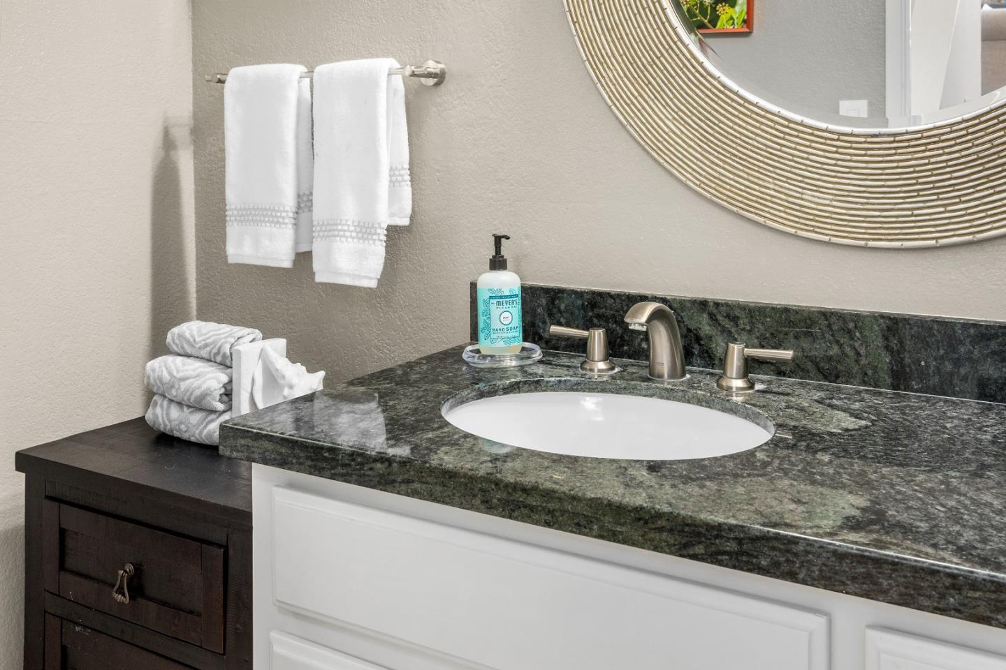 Detail Gallery Image 15 of 68 For 271 Dry Creek Rd, Aptos,  CA 95003 - 3 Beds | 2/1 Baths