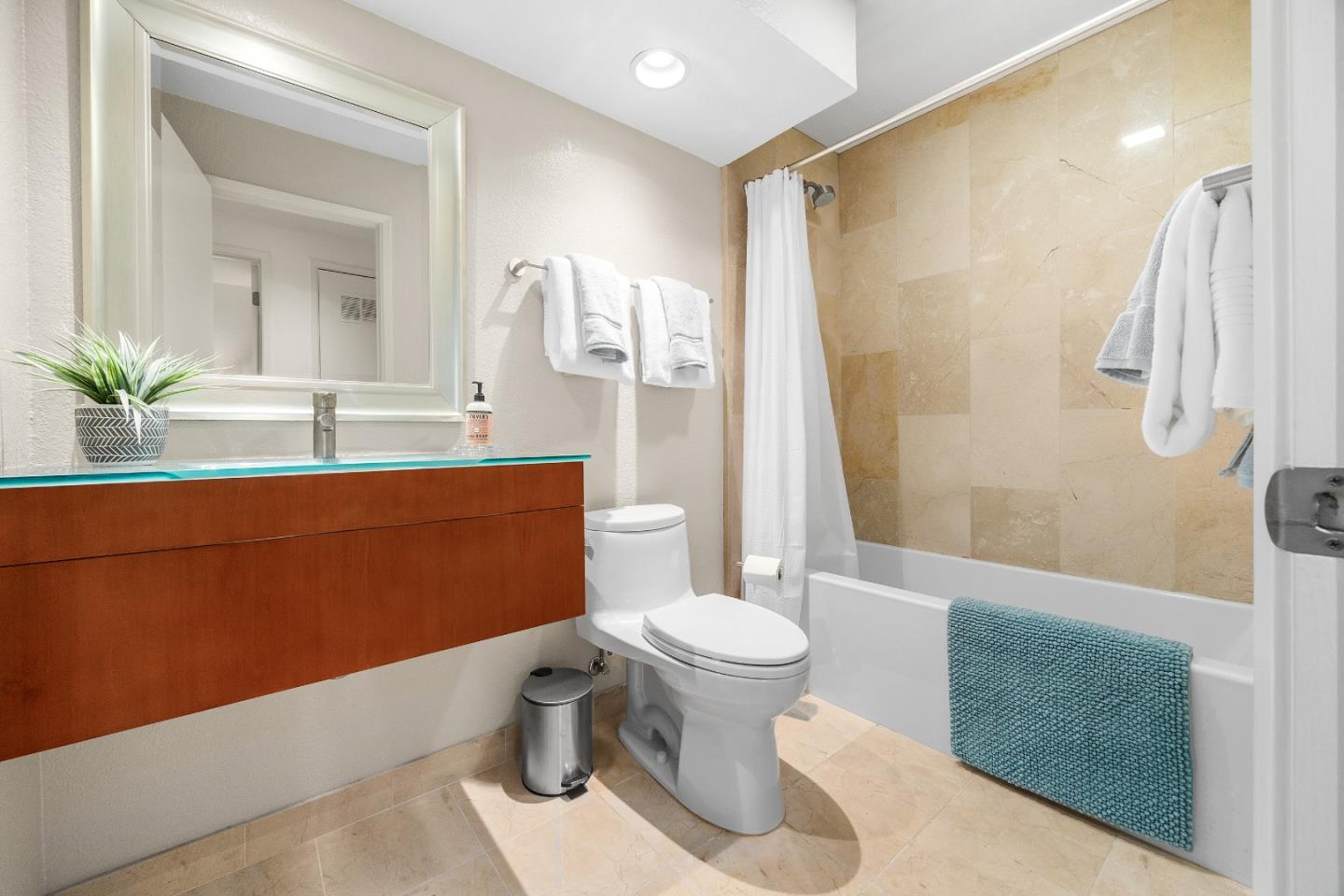 Detail Gallery Image 25 of 68 For 271 Dry Creek Rd, Aptos,  CA 95003 - 3 Beds | 2/1 Baths