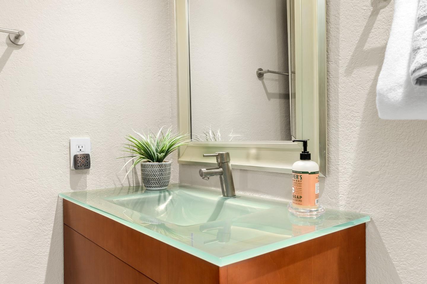 Detail Gallery Image 27 of 68 For 271 Dry Creek Rd, Aptos,  CA 95003 - 3 Beds | 2/1 Baths