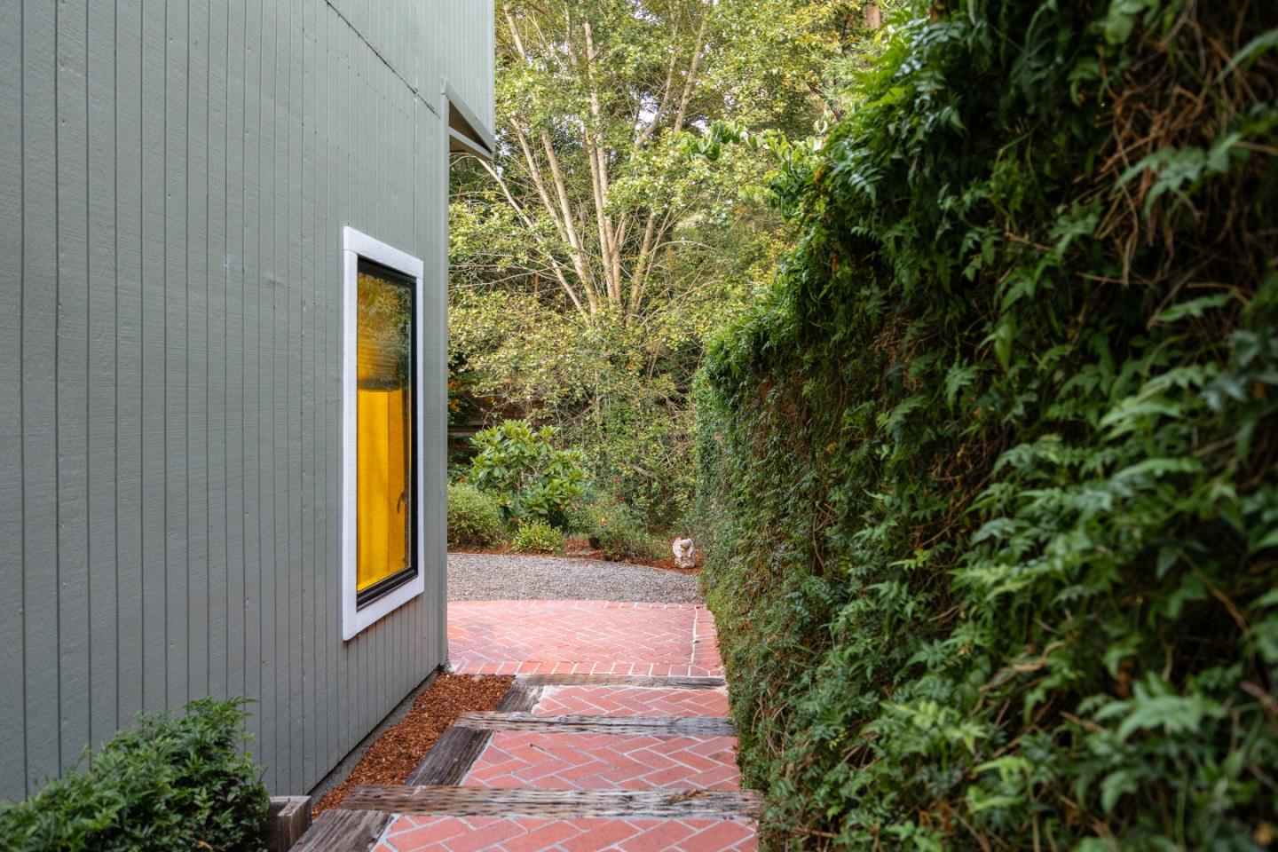 Detail Gallery Image 33 of 68 For 271 Dry Creek Rd, Aptos,  CA 95003 - 3 Beds | 2/1 Baths