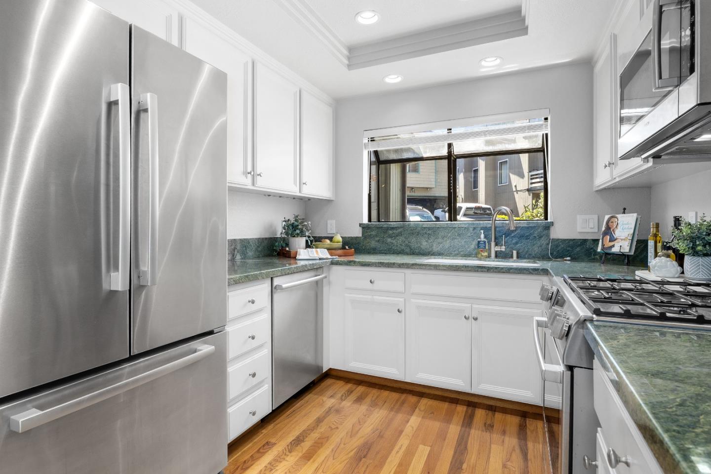 Detail Gallery Image 7 of 68 For 271 Dry Creek Rd, Aptos,  CA 95003 - 3 Beds | 2/1 Baths