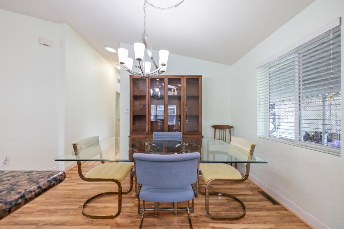 Detail Gallery Image 14 of 39 For 3 Coral Way #3,  Half Moon Bay,  CA 94019 - 3 Beds | 2 Baths