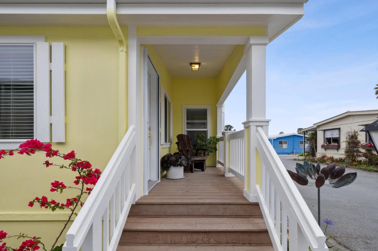 Detail Gallery Image 3 of 39 For 3 Coral Way #3,  Half Moon Bay,  CA 94019 - 3 Beds | 2 Baths