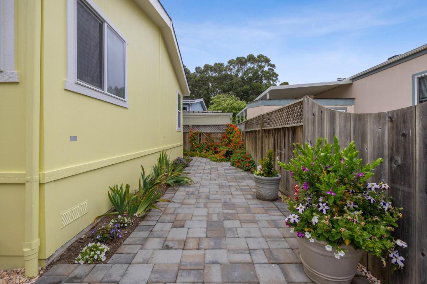 Detail Gallery Image 34 of 39 For 3 Coral Way #3,  Half Moon Bay,  CA 94019 - 3 Beds | 2 Baths