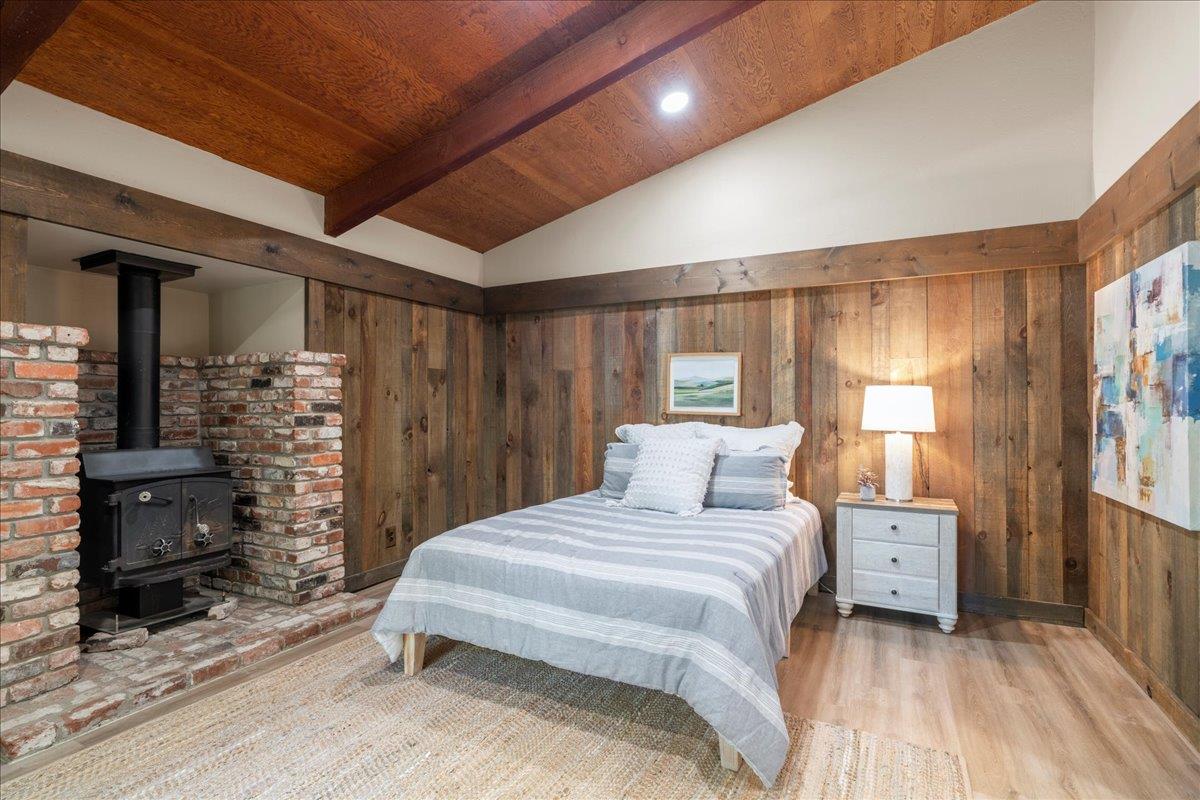 Detail Gallery Image 13 of 31 For 230 Burrell Ct, Los Gatos,  CA 95033 - 3 Beds | 3 Baths