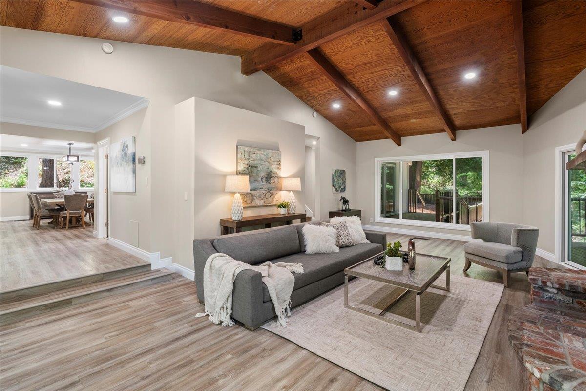 Detail Gallery Image 7 of 31 For 230 Burrell Ct, Los Gatos,  CA 95033 - 3 Beds | 3 Baths