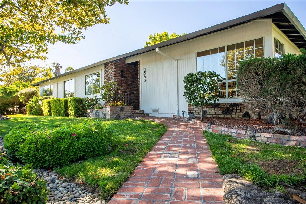 Detail Gallery Image 10 of 49 For 3353 Georgetown Pl, Santa Clara,  CA 95051 - 3 Beds | 2 Baths