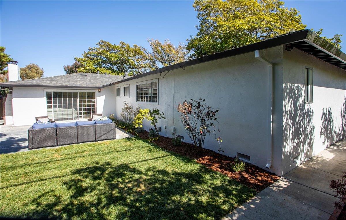Detail Gallery Image 13 of 49 For 3353 Georgetown Pl, Santa Clara,  CA 95051 - 3 Beds | 2 Baths