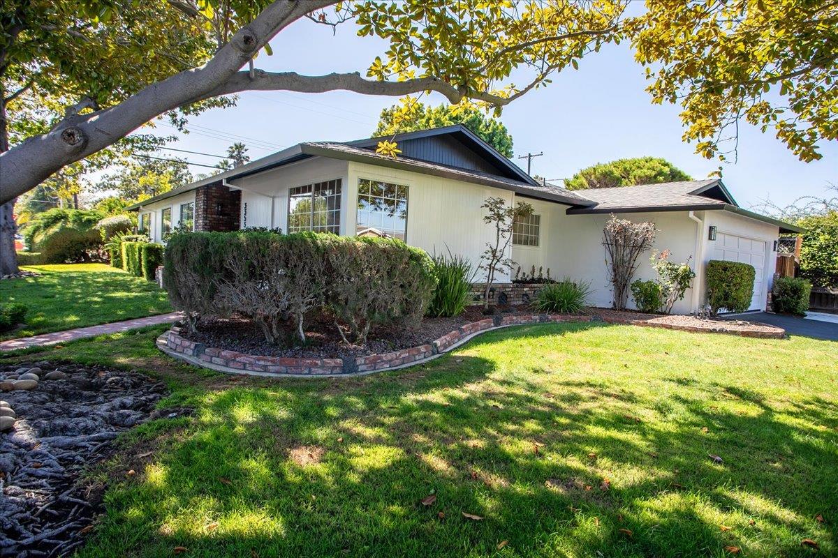 Detail Gallery Image 3 of 49 For 3353 Georgetown Pl, Santa Clara,  CA 95051 - 3 Beds | 2 Baths