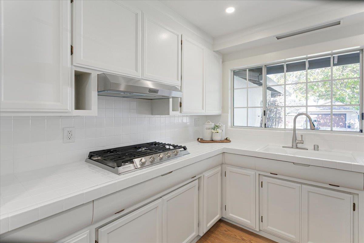 Detail Gallery Image 44 of 49 For 3353 Georgetown Pl, Santa Clara,  CA 95051 - 3 Beds | 2 Baths