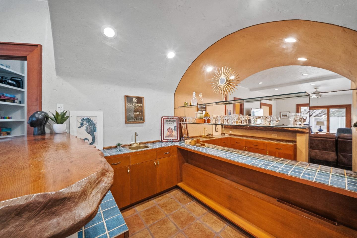 Detail Gallery Image 10 of 46 For 142 Carmel Riviera Dr, Carmel,  CA 93923 - 4 Beds | 3/1 Baths