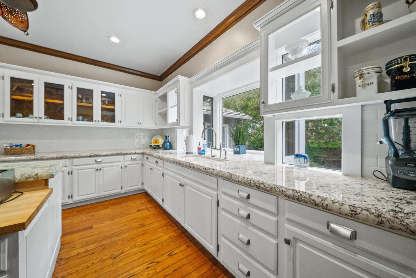 Detail Gallery Image 14 of 46 For 142 Carmel Riviera Dr, Carmel,  CA 93923 - 4 Beds | 3/1 Baths