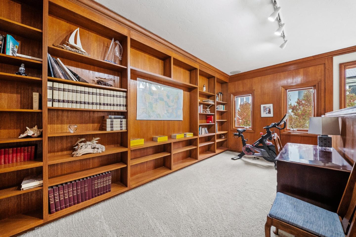 Detail Gallery Image 27 of 46 For 142 Carmel Riviera Dr, Carmel,  CA 93923 - 4 Beds | 3/1 Baths