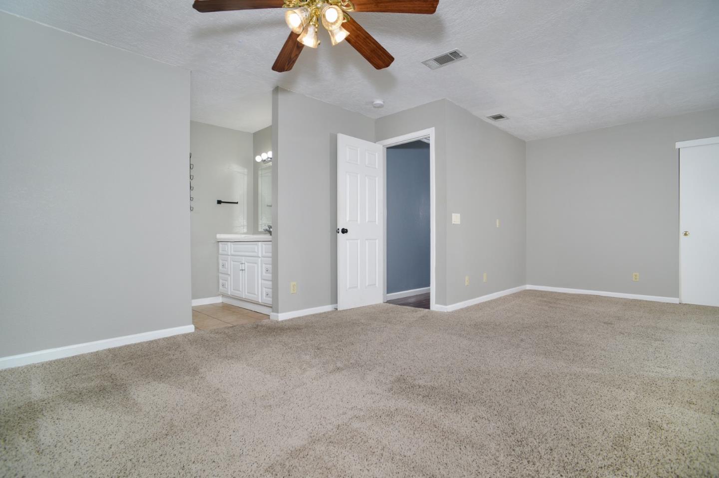 Detail Gallery Image 12 of 23 For 2534 Jacquelyn Ln, West Sacramento,  CA 95691 - 3 Beds | 2 Baths