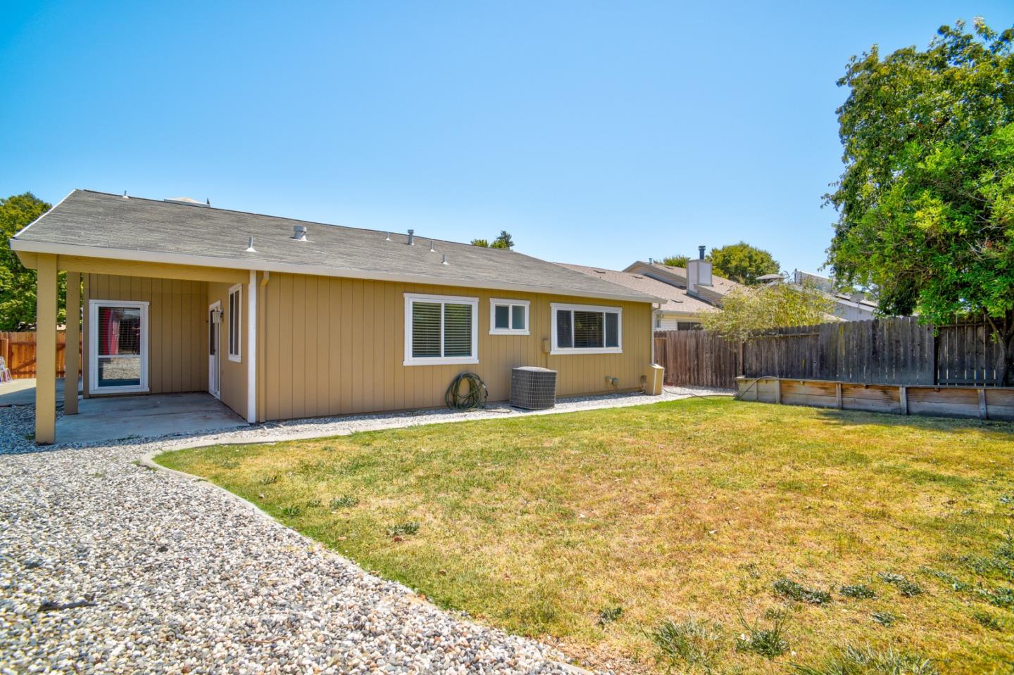 Detail Gallery Image 21 of 23 For 2534 Jacquelyn Ln, West Sacramento,  CA 95691 - 3 Beds | 2 Baths
