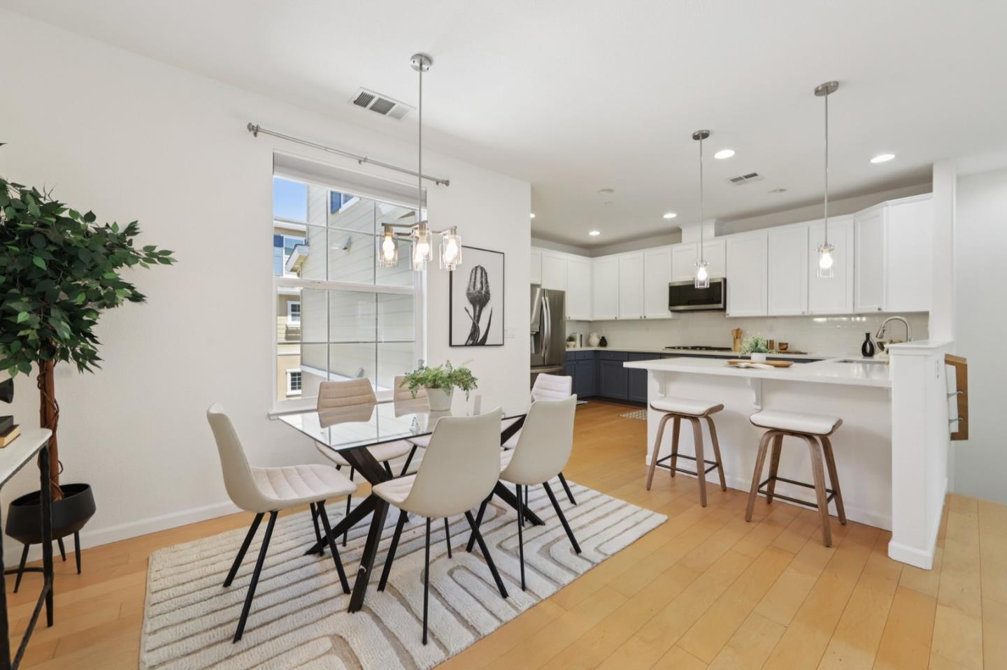 Detail Gallery Image 10 of 49 For 636 Bair Island Rd #312,  Redwood City,  CA 94063 - 2 Beds | 2 Baths