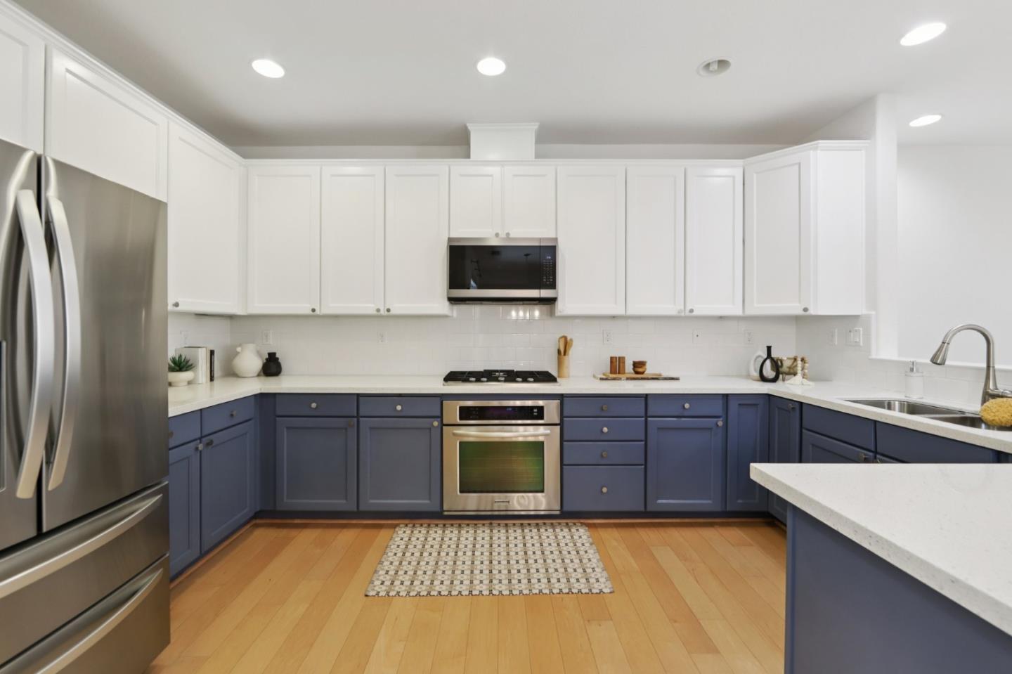 Detail Gallery Image 3 of 49 For 636 Bair Island Rd #312,  Redwood City,  CA 94063 - 2 Beds | 2 Baths