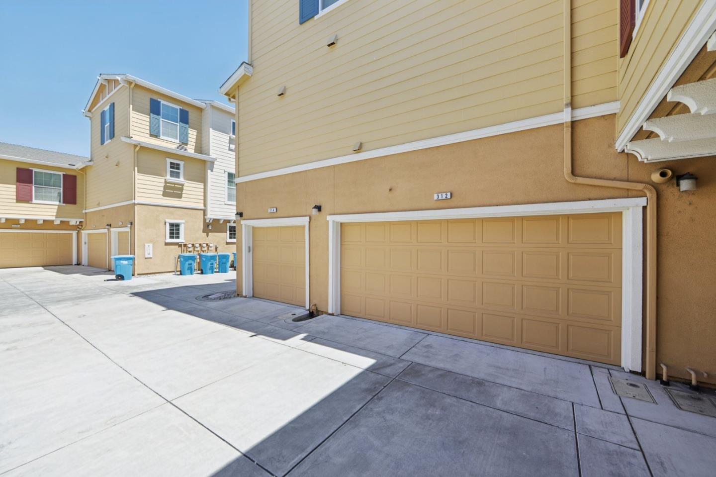Detail Gallery Image 34 of 49 For 636 Bair Island Rd #312,  Redwood City,  CA 94063 - 2 Beds | 2 Baths